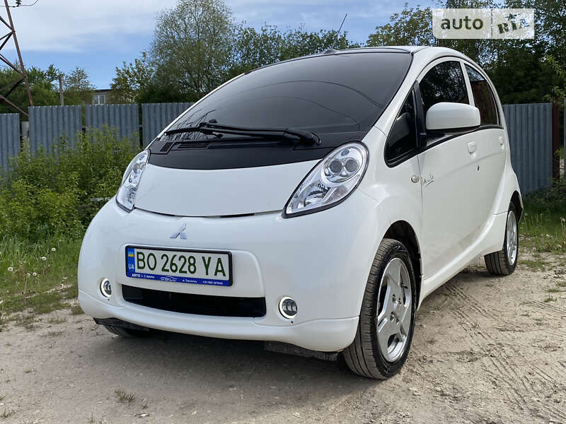 Хэтчбек Mitsubishi i-MiEV 2015 в Тернополе