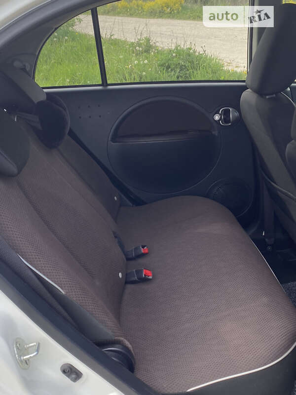 Хэтчбек Mitsubishi i-MiEV 2015 в Тернополе