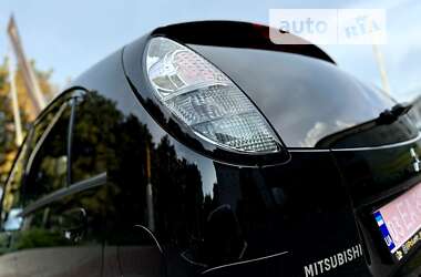 Хэтчбек Mitsubishi i-MiEV 2012 в 