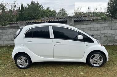 Хэтчбек Mitsubishi i-MiEV 2012 в Ровно