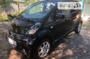 Хэтчбек Mitsubishi i-MiEV 2011 в Каменском