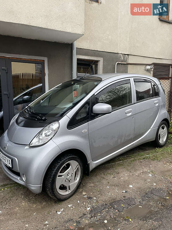 Хетчбек Mitsubishi i-MiEV 2016 в Львові
