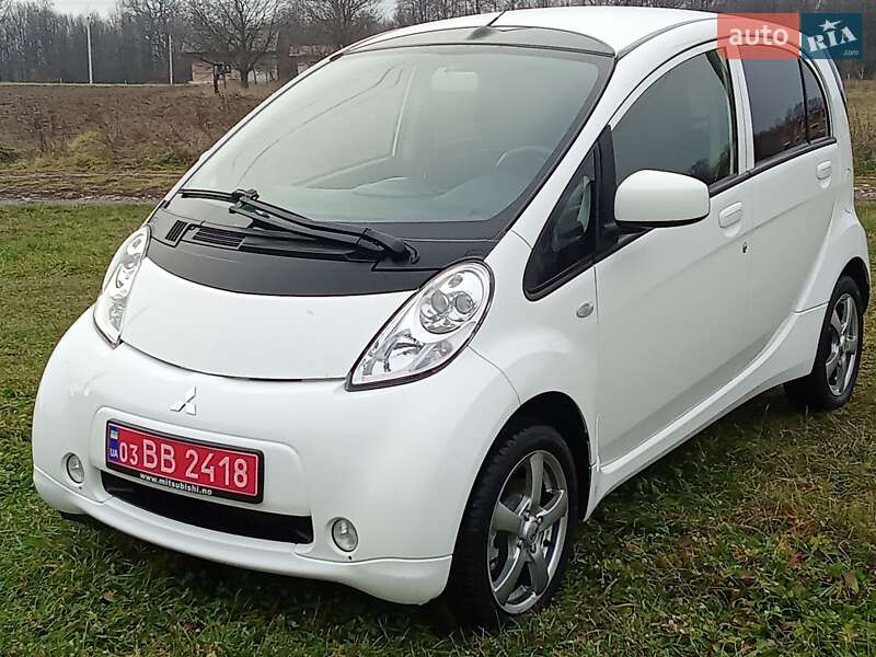 Хэтчбек Mitsubishi i-MiEV 2014 в Коломые