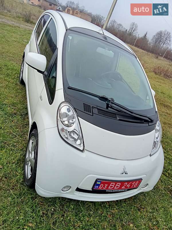 Хэтчбек Mitsubishi i-MiEV 2014 в Коломые