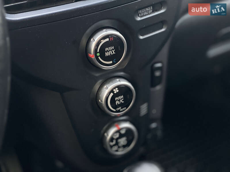 Хэтчбек Mitsubishi i-MiEV 2013 в Луцке
