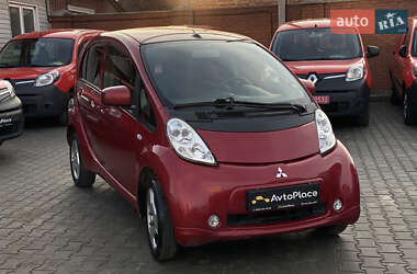 Хэтчбек Mitsubishi i-MiEV 2013 в 