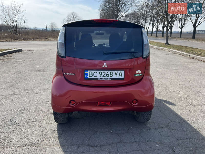 Хэтчбек Mitsubishi i-MiEV 2015 в Владимире