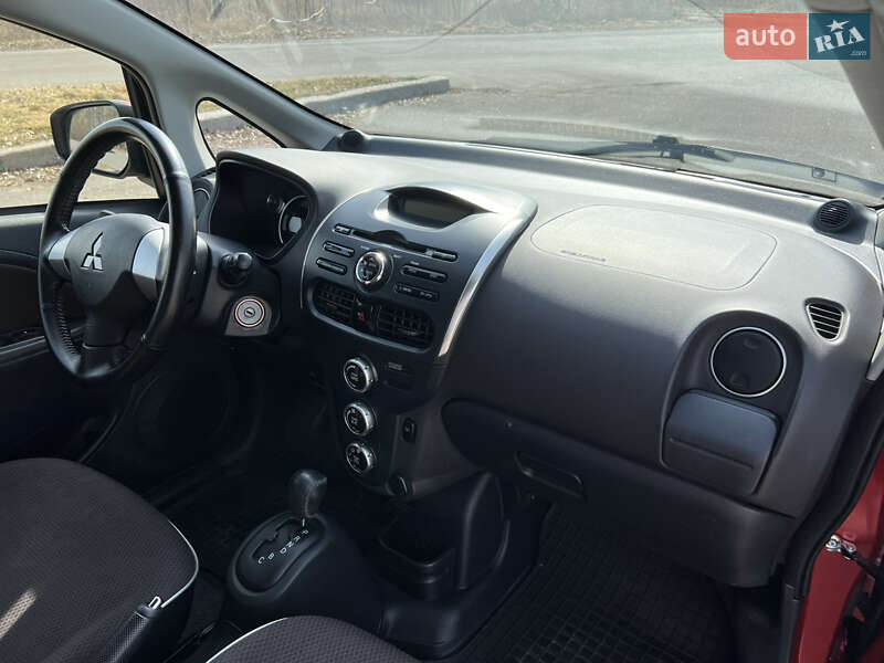 Хэтчбек Mitsubishi i-MiEV 2015 в Владимире