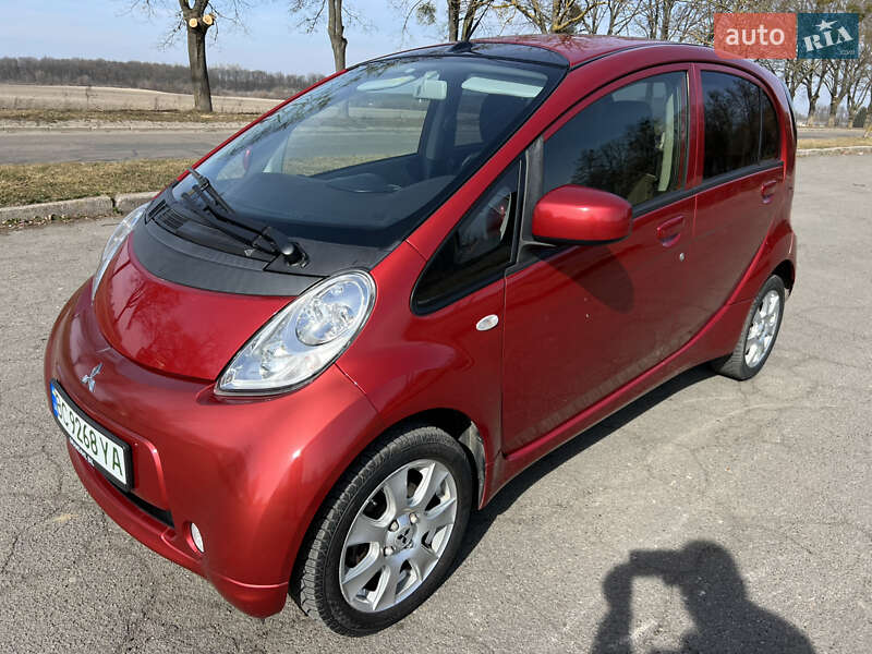 Хэтчбек Mitsubishi i-MiEV 2015 в Владимире