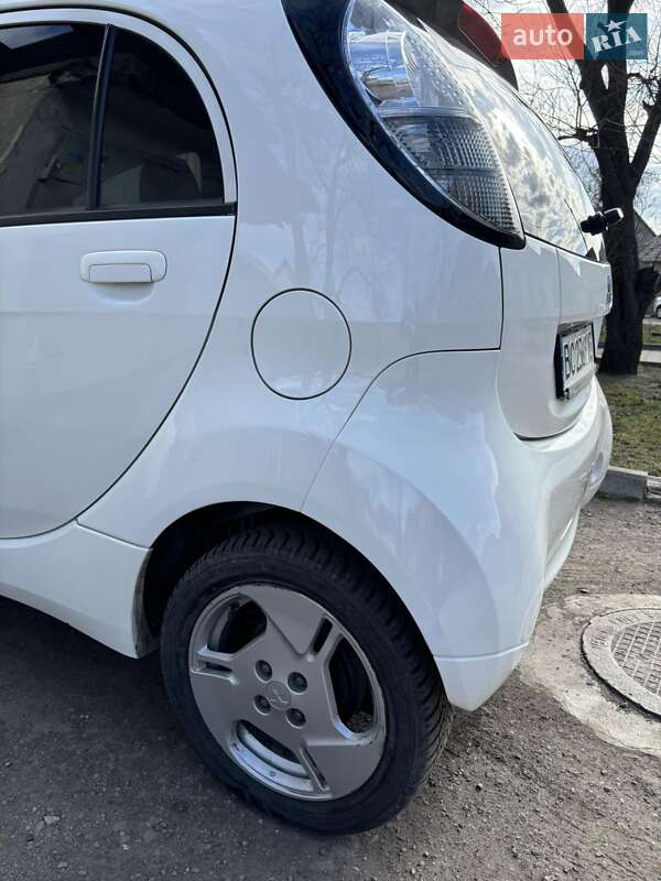 Хэтчбек Mitsubishi i-MiEV 2011 в Каменском фото 16 Хэтчбек Mitsubishi i-MiEV 2011 в Каменском