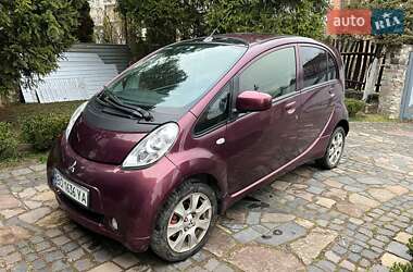 Mitsubishi i-MiEV 2013 Mitsubishi i-MiEV 2013
