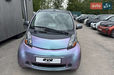 Хэтчбек Mitsubishi i-MiEV 2010 в 