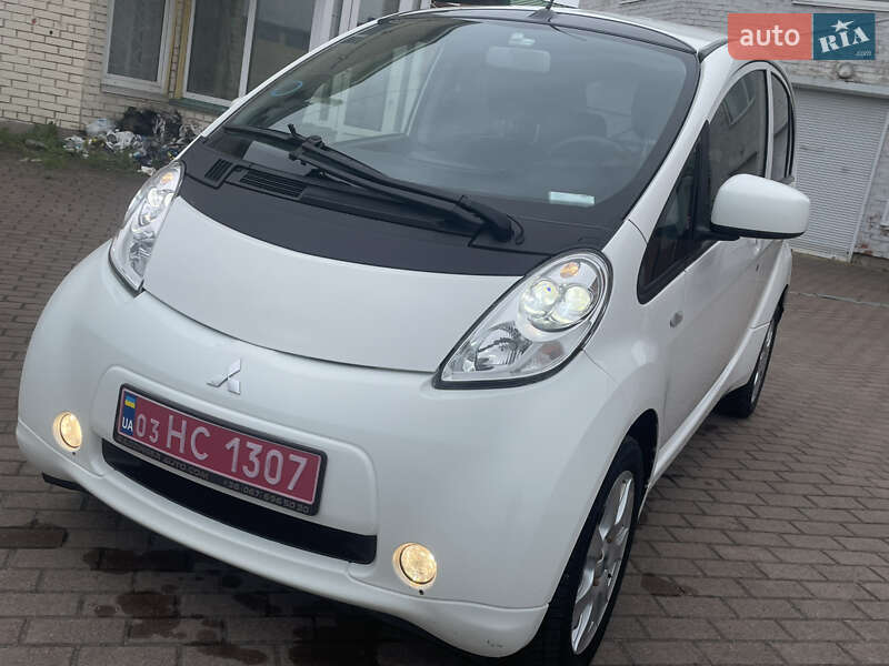 Хетчбек Mitsubishi i-MiEV 2015 в Дрогобичі