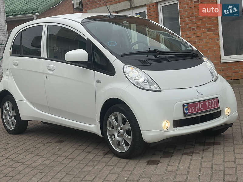 Хетчбек Mitsubishi i-MiEV 2015 в Дрогобичі