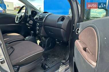 Хэтчбек Mitsubishi i-MiEV 2012 в 
