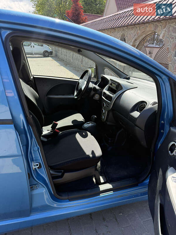 Хетчбек Mitsubishi i-MiEV 2011 в Чернівцях