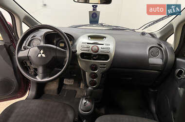 Хэтчбек Mitsubishi i-MiEV 2012 в 