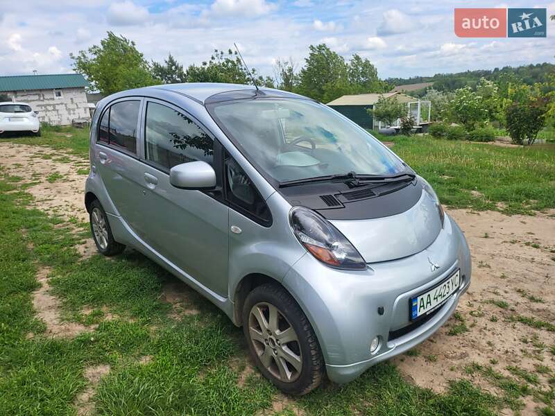 Хэтчбек Mitsubishi i-MiEV 2011 в Киеве