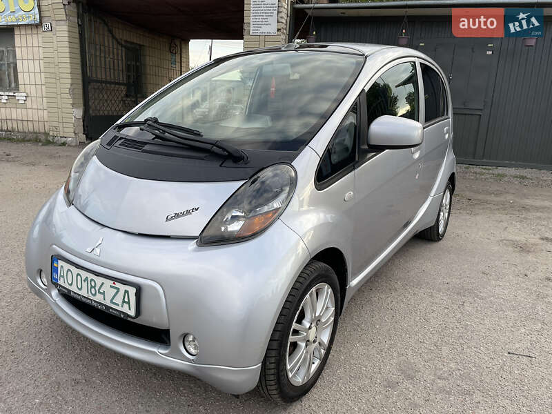 Хэтчбек Mitsubishi i-MiEV 2011 в Мироновке