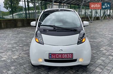 Хетчбек Mitsubishi i-MiEV 2011 в 
