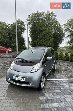 Mitsubishi i-MiEV 2013 Mitsubishi i-MiEV 2013