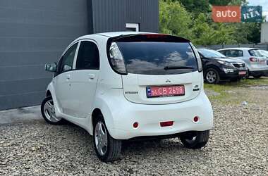 Хетчбек Mitsubishi i-MiEV 2012 в 