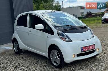 Хетчбек Mitsubishi i-MiEV 2012 в 