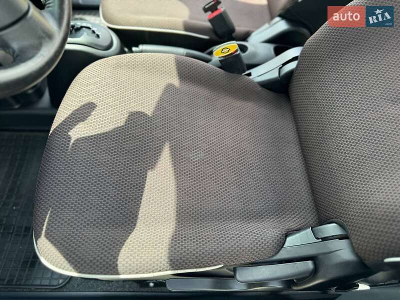 Хэтчбек Mitsubishi i-MiEV 2012 в Трускавце фото 24 Хэтчбек Mitsubishi i-MiEV 2012 в Трускавце