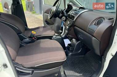 Хетчбек Mitsubishi i-MiEV 2012 в 