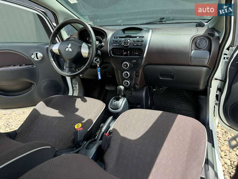 Хэтчбек Mitsubishi i-MiEV 2012 в Трускавце фото 38 Хэтчбек Mitsubishi i-MiEV 2012 в Трускавце