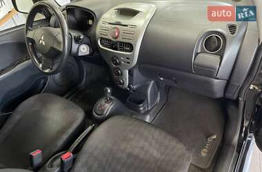 Хэтчбек Mitsubishi i-MiEV 2011 в 