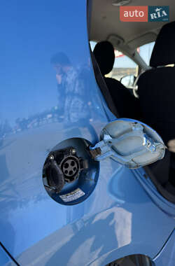 Хетчбек Mitsubishi i-MiEV 2010 в 