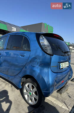 Хетчбек Mitsubishi i-MiEV 2010 в 