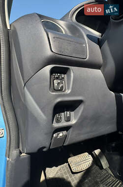 Хетчбек Mitsubishi i-MiEV 2010 в 