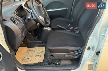 Хэтчбек Mitsubishi i-MiEV 2011 в 
