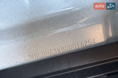 Хэтчбек Mitsubishi i-MiEV 2011 в 