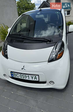 Mitsubishi i-MiEV 2012 Mitsubishi i-MiEV 2012