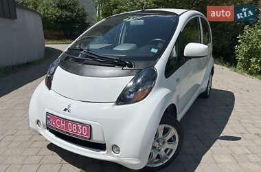 Хэтчбек Mitsubishi i-MiEV 2012 в 