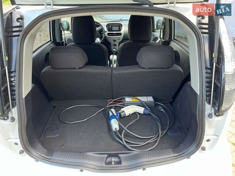 Хетчбек Mitsubishi i-MiEV 2012 в Львові