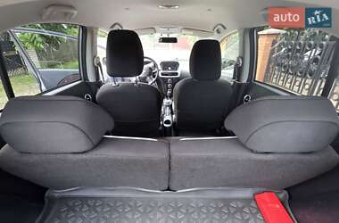 Хэтчбек Mitsubishi i-MiEV 2013 в 