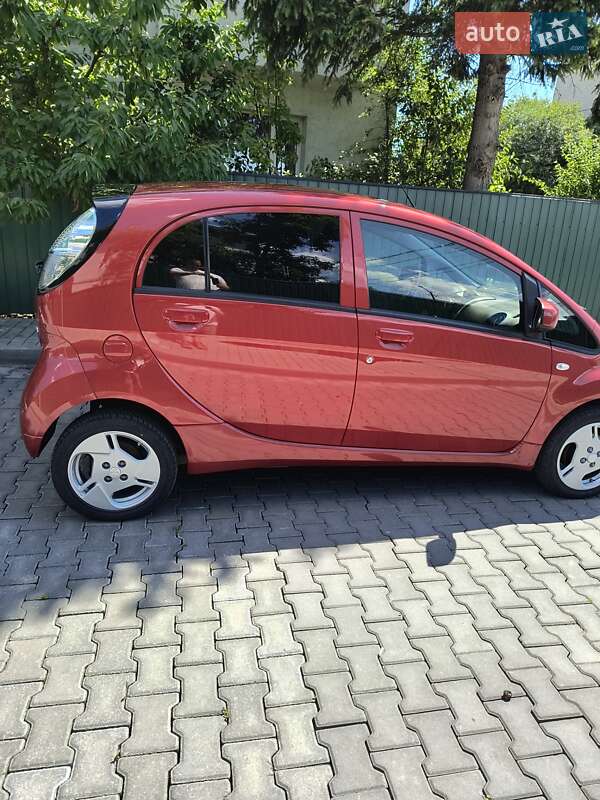 Хэтчбек Mitsubishi i-MiEV 2015 в Ивано-Франковске