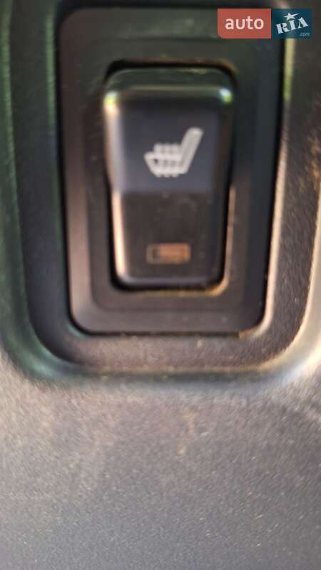 Хэтчбек Mitsubishi i-MiEV 2012 в Черновцах фото 4 Хэтчбек Mitsubishi i-MiEV 2012 в Черновцах