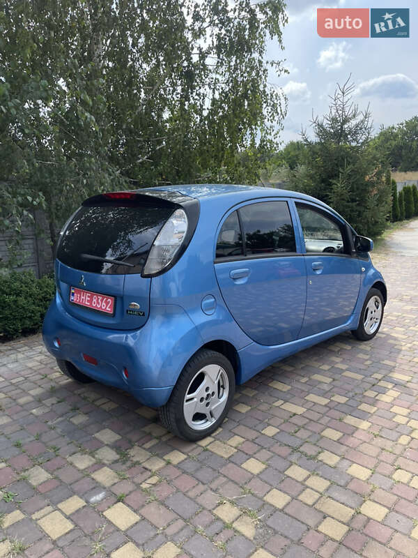 Хэтчбек Mitsubishi i-MiEV 2011 в Днепре