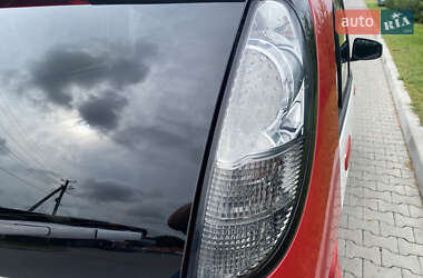 Хэтчбек Mitsubishi i-MiEV 2010 в 