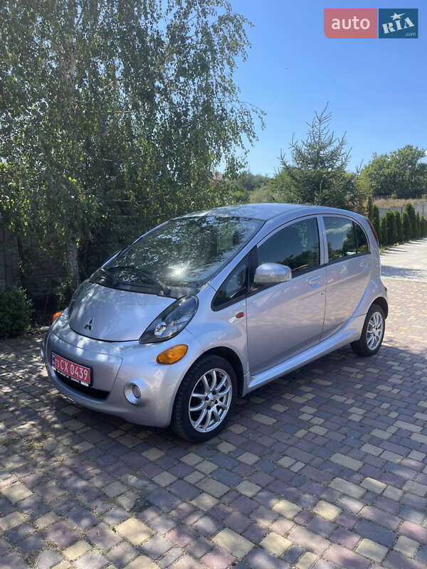 Mitsubishi i-MiEV 2011