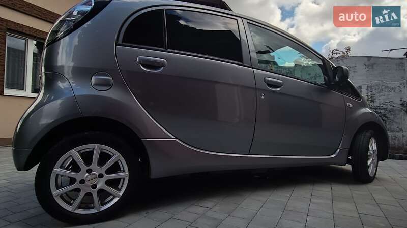 Хэтчбек Mitsubishi i-MiEV 2010 в Луцке