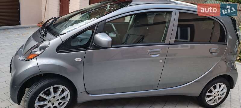 Хэтчбек Mitsubishi i-MiEV 2010 в Луцке