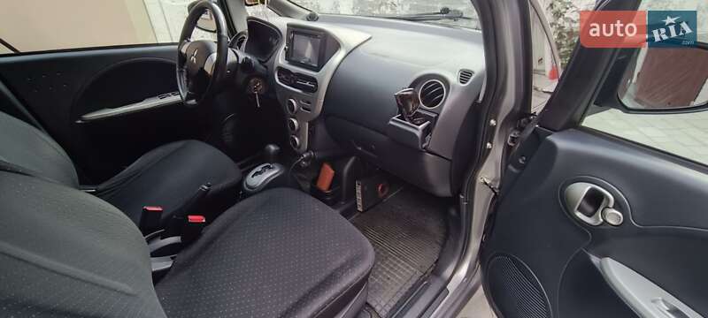 Хэтчбек Mitsubishi i-MiEV 2010 в Луцке