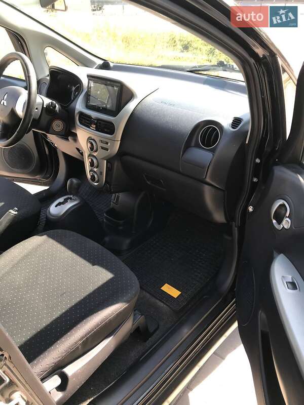 Хэтчбек Mitsubishi i-MiEV 2011 в Днепре фото 12 Хэтчбек Mitsubishi i-MiEV 2011 в Днепре