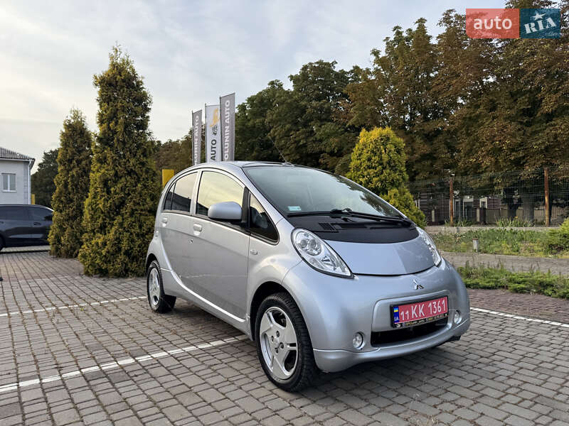 Хэтчбек Mitsubishi i-MiEV 2015 в Луцке